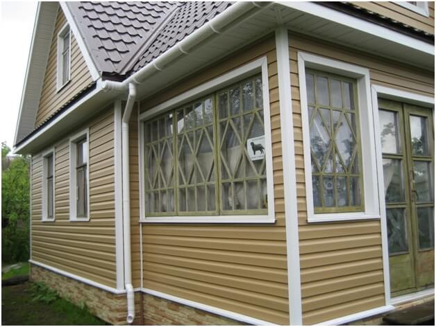 Фасад из акрилового сайдинга